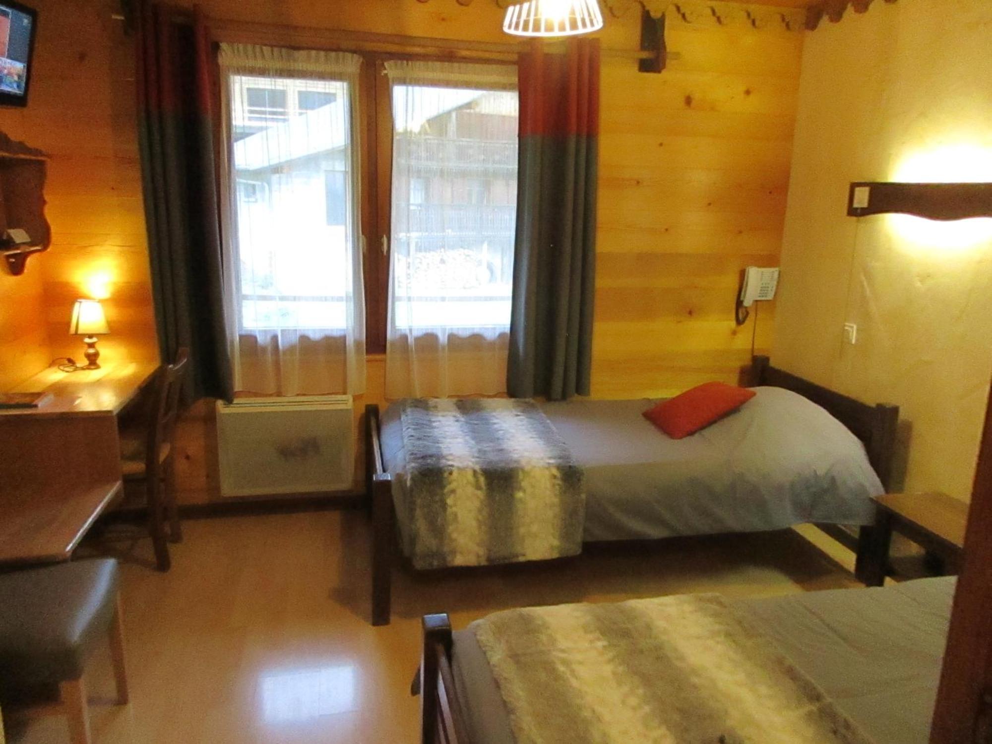 Hotel Le Ferraillon Abondance Eksteriør bilde